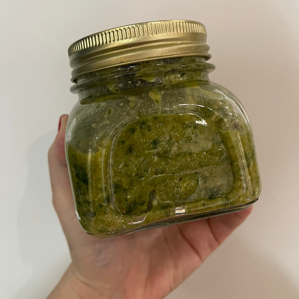 Pesto: molho italiano com manjericão